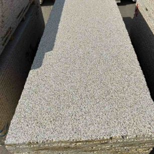 廊坊 黄金麻花岗岩荔枝面毛板，半成品