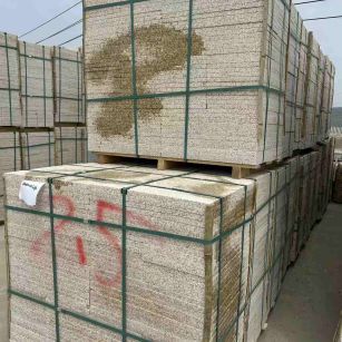 廊坊 黄金麻花岗岩石材荔枝面地铺石2.5*300*600