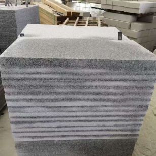 廊坊 芝麻白5公分火烧地铺成品，900*400，规格可定制