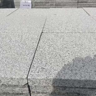 廊坊 白麻花岗岩石材推荐 荔枝面地铺石