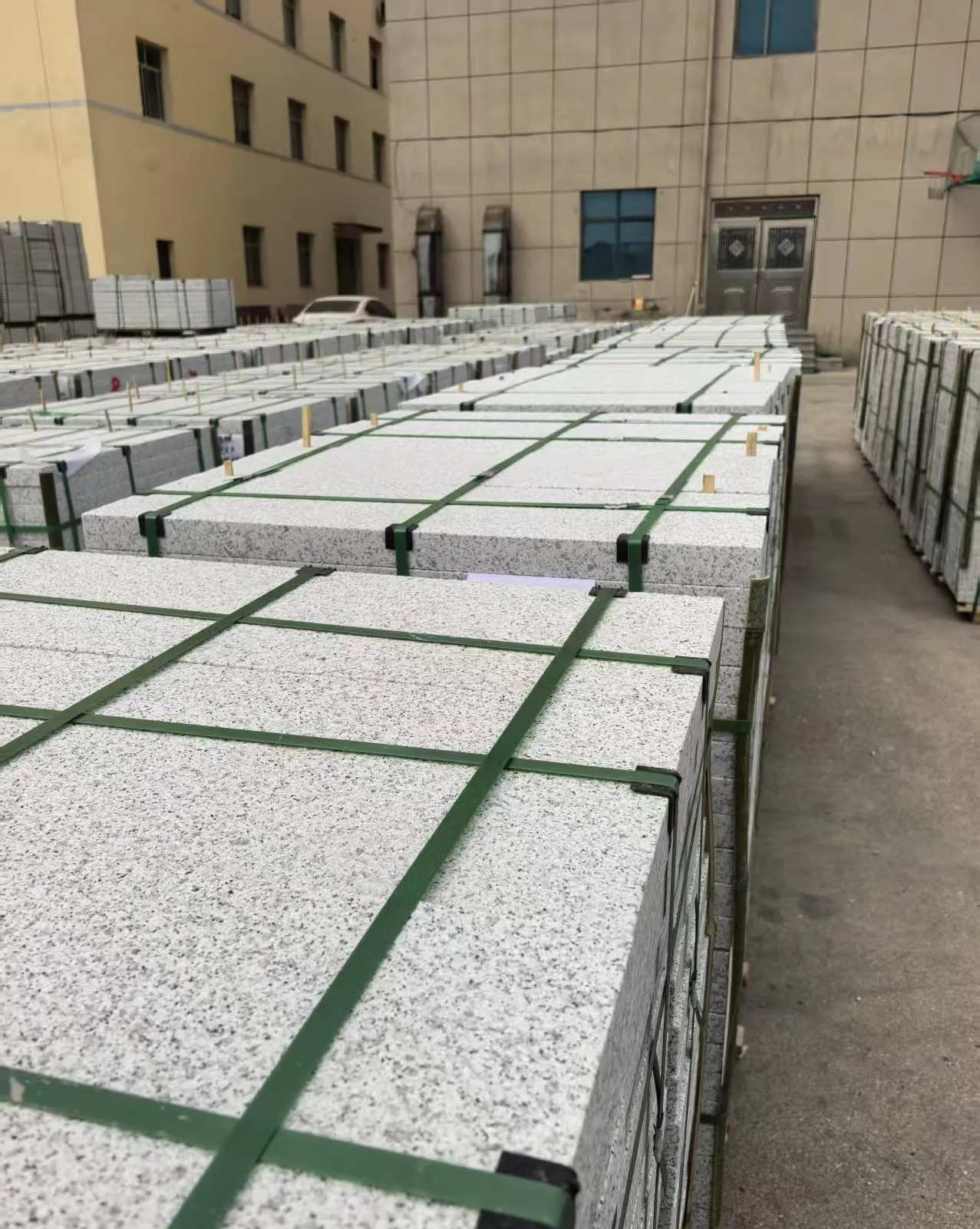 廊坊 白麻花岗岩5.0公分荔枝面地铺石