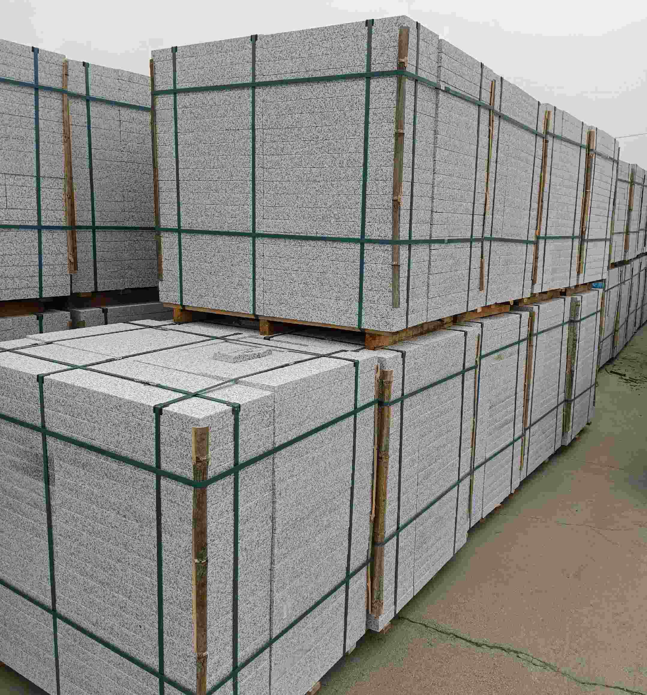 廊坊 白麻花岗岩石材荔枝面地铺石（300*600*50）