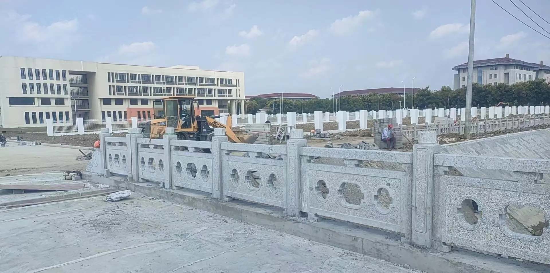 廊坊 白麻花岗岩荔枝面河道栏杆