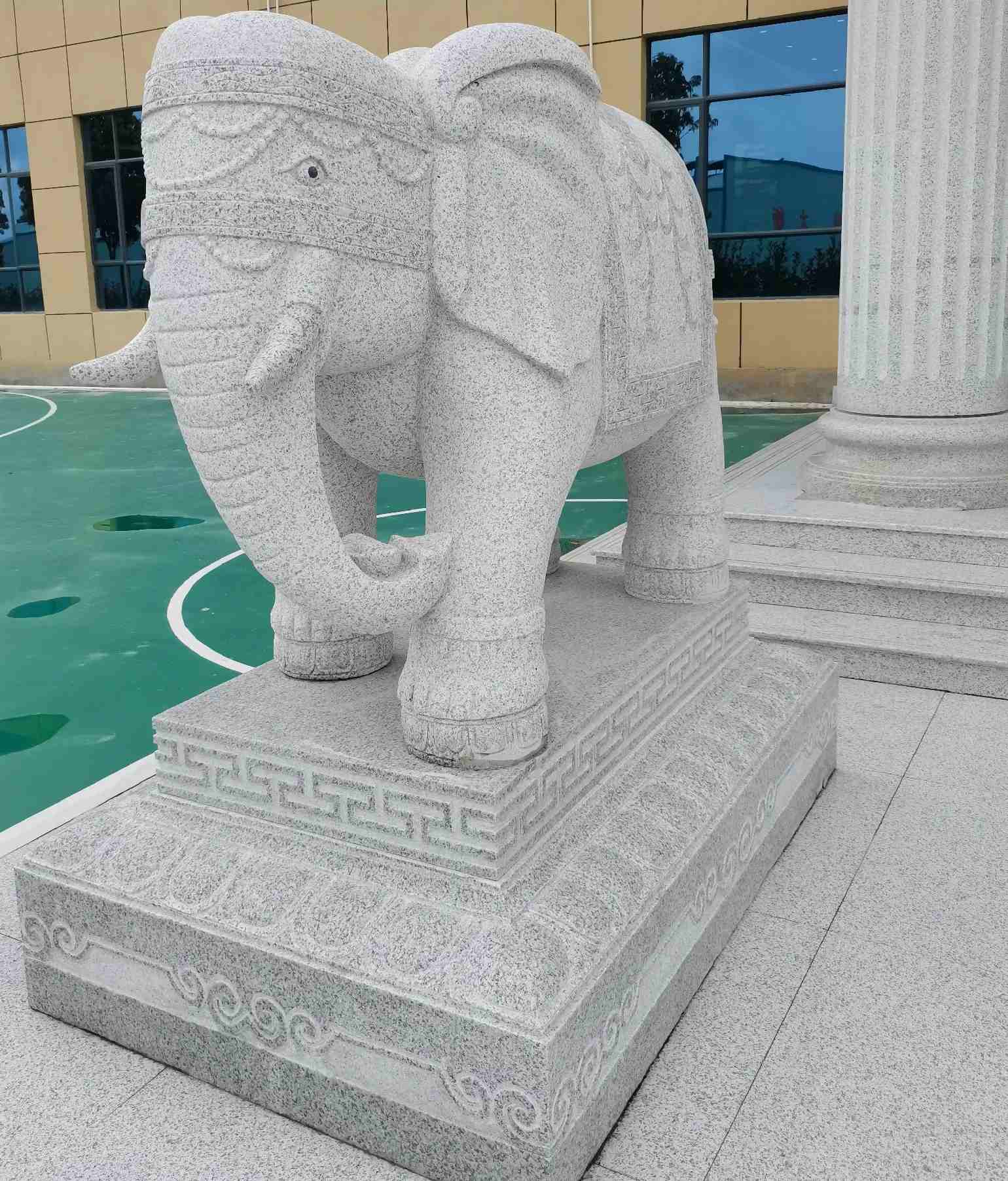 廊坊 白麻花岗岩动物异形石雕-大象
