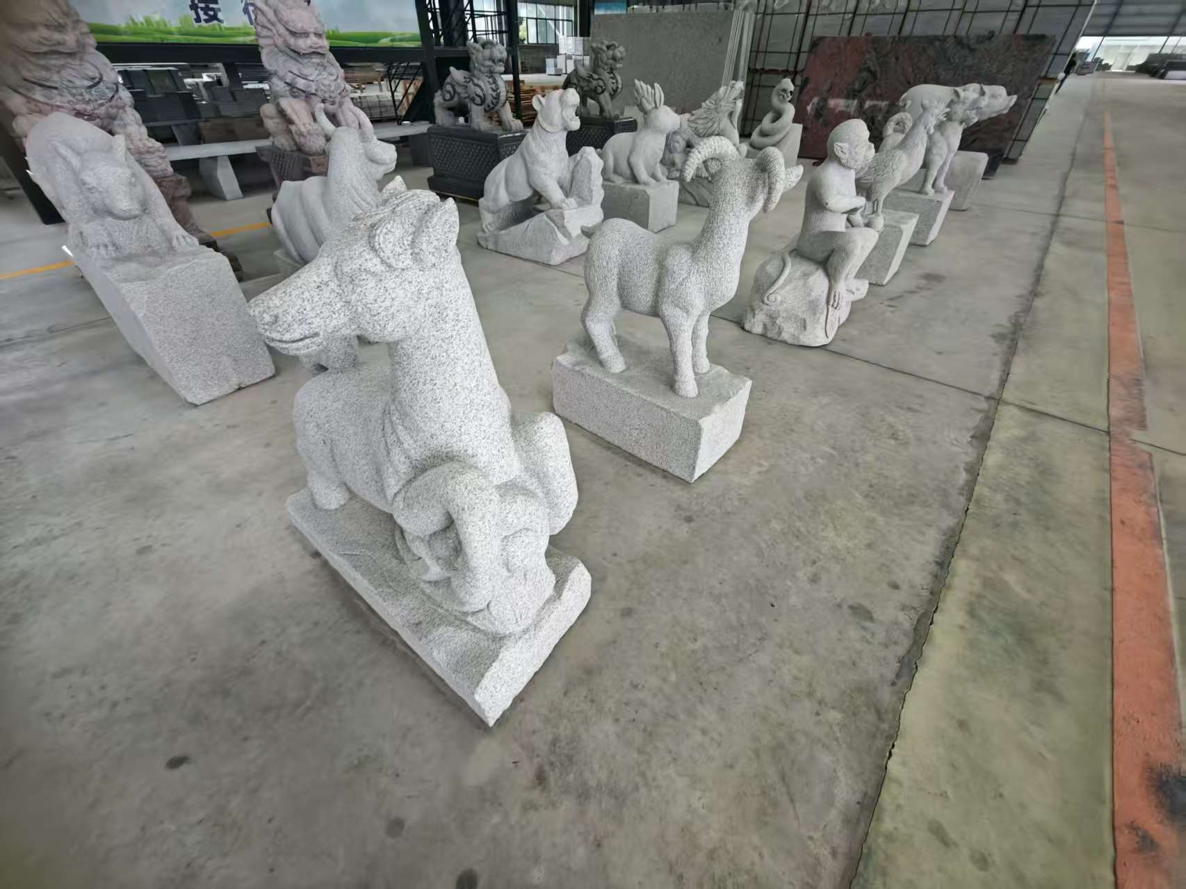 廊坊 芝麻白花岗岩造型立体雕刻——十二生肖