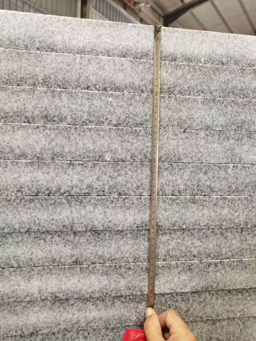 廊坊 芝麻白火烧成品厚薄均匀，B料价格接近A料质量