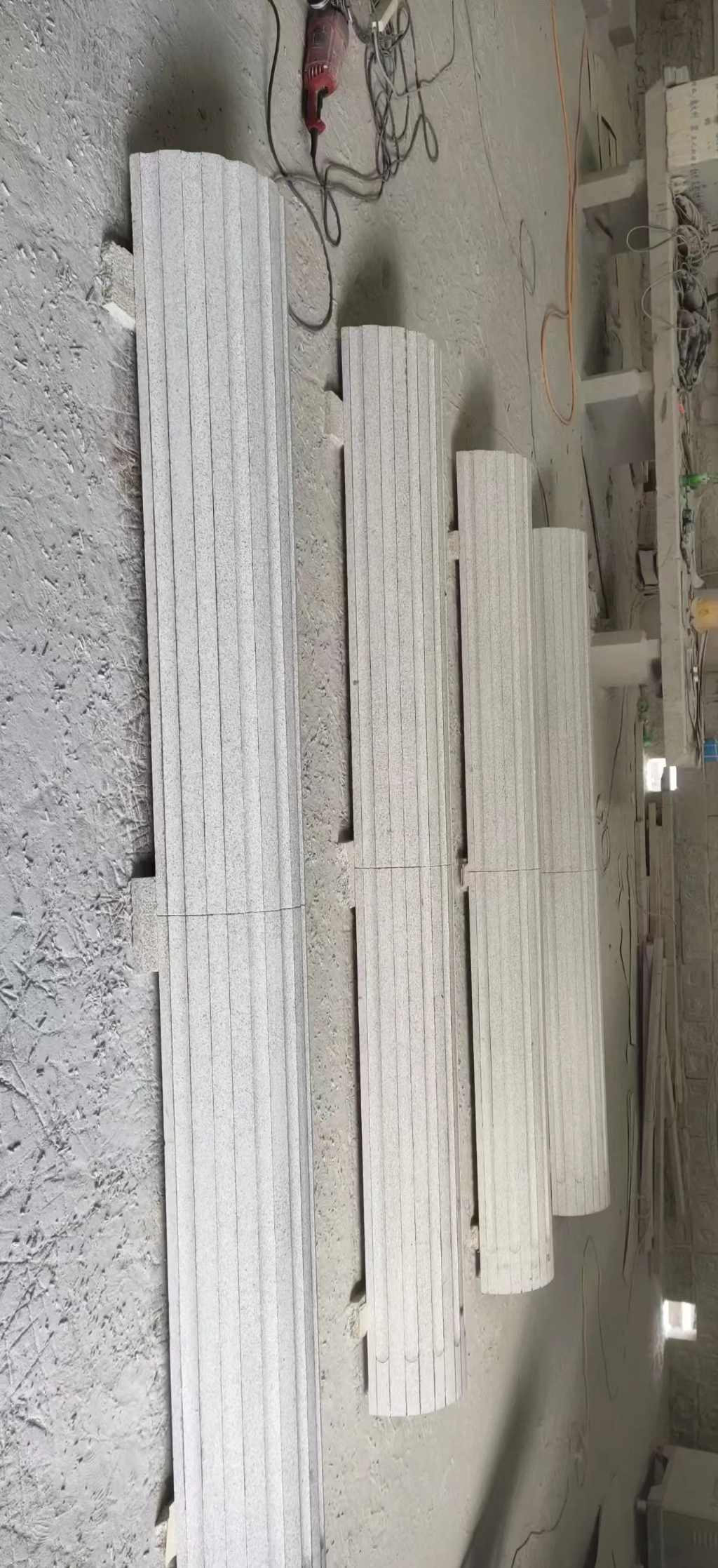 廊坊 花岗岩厂家带你看白麻花岗岩门楼大柱柱皮