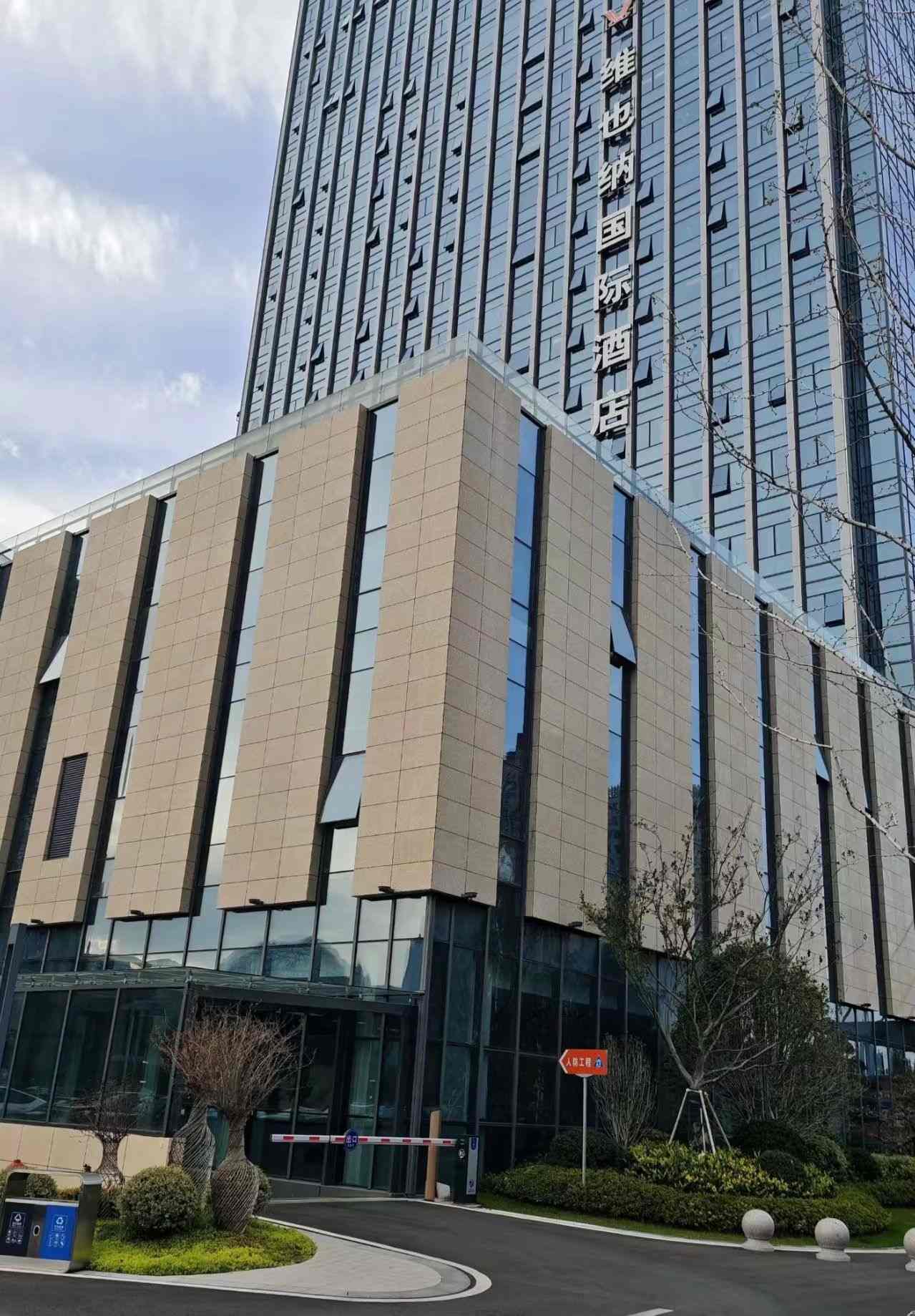 廊坊 黄金麻花岗岩外墙干挂