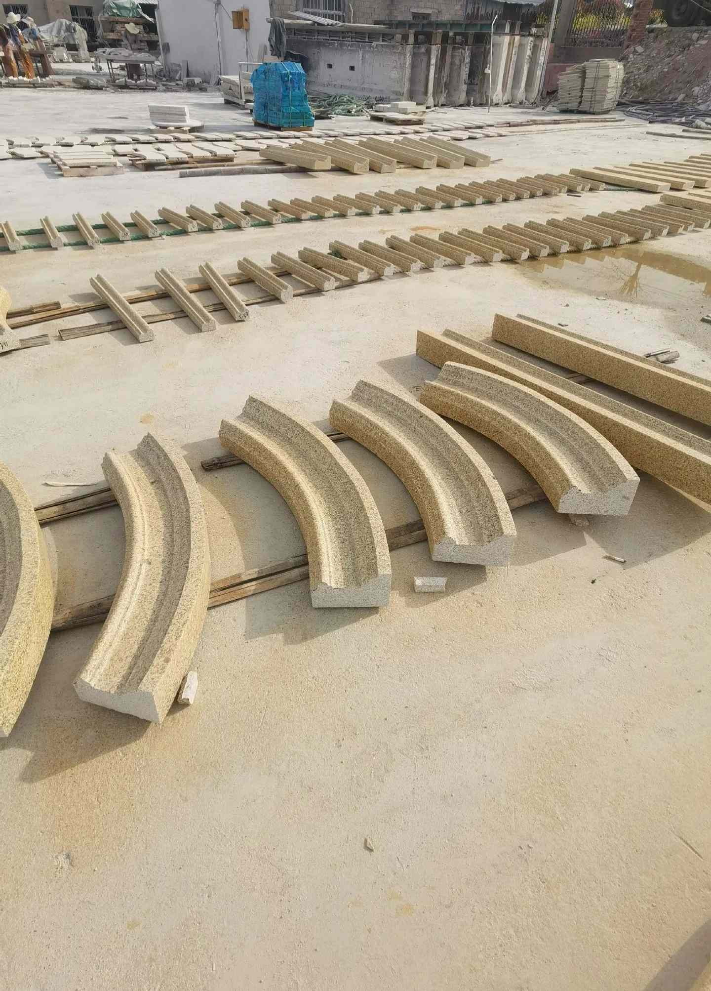 廊坊 黄金麻花岗岩别墅线条