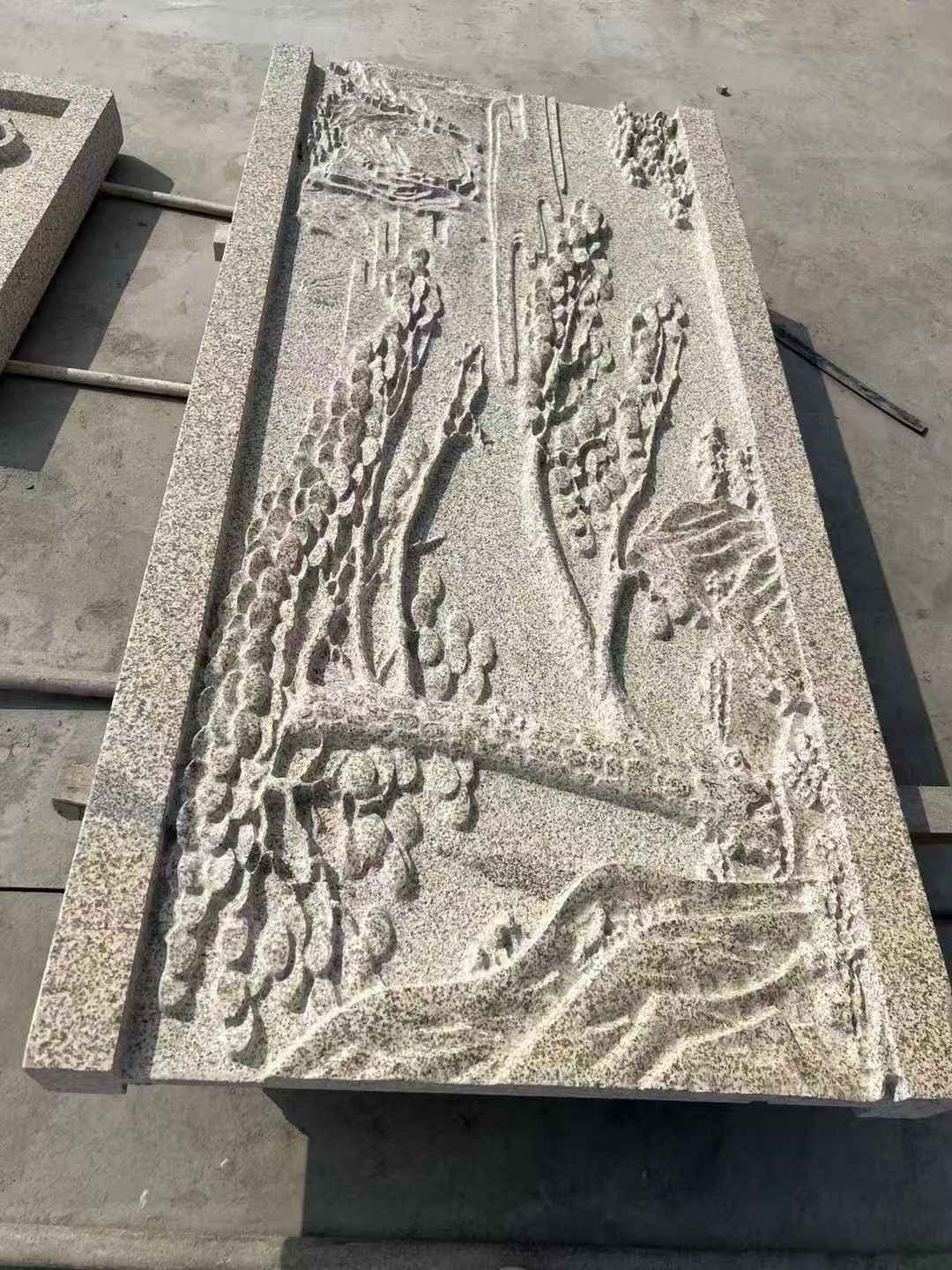 廊坊 黄金麻雕刻板浮雕迎客松